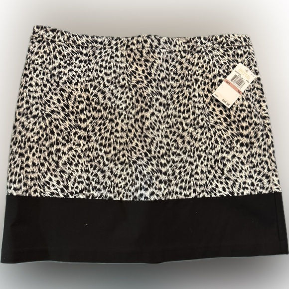 MICHAEL Michael Kors Black and White Mini Skirt - Picture 1 of 4